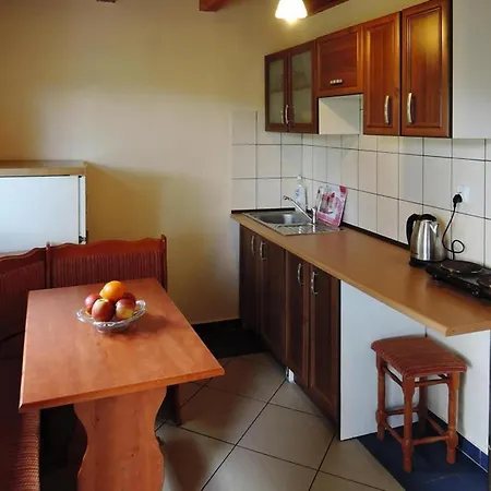 House In At The With Parking Space For 4 Persons בית נופש