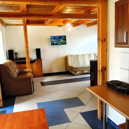 House In At The With Parking Space For 4 Persons שצ'צ'ין