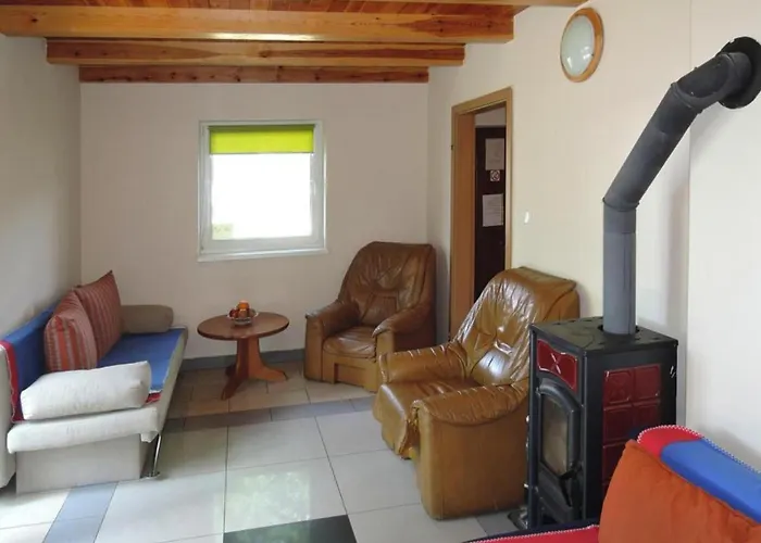 House In At The With Parking Space For 4 Persons Casa de Férias Estetino