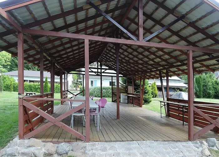 House In At The With Parking Space For 4 Persons * Estetino