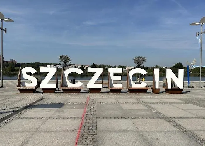 House In At The With Parking Space For 4 Persons שצ'צ'ין